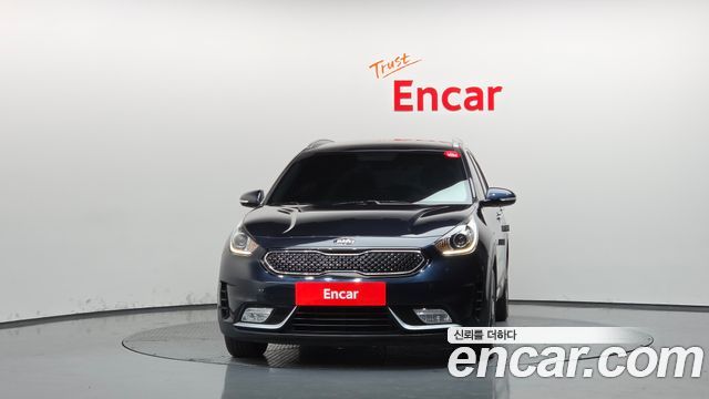 Kia Niro Prestige 2017 — фото 3