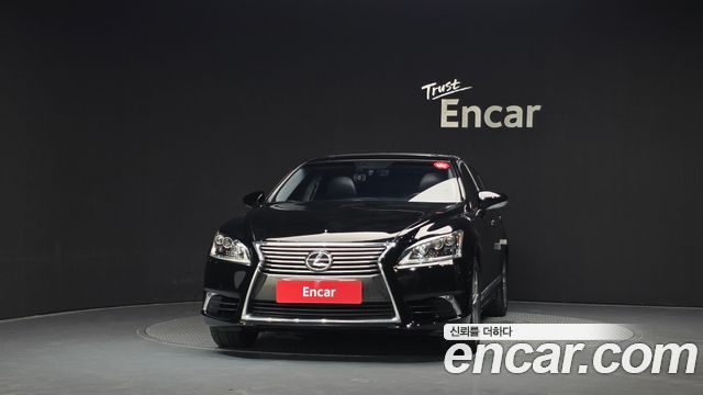 Lexus LS460 AWD XF40 2016 — фото 3