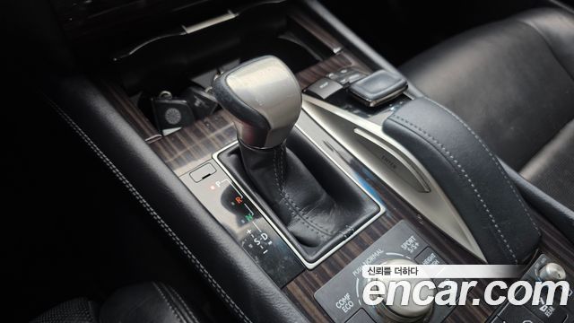 Lexus LS460 AWD XF40 2016 — фото 9