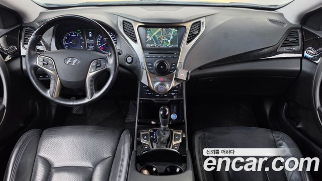Hyundai Grandeur (HG) HG240 Luxury 2012 — фото 7