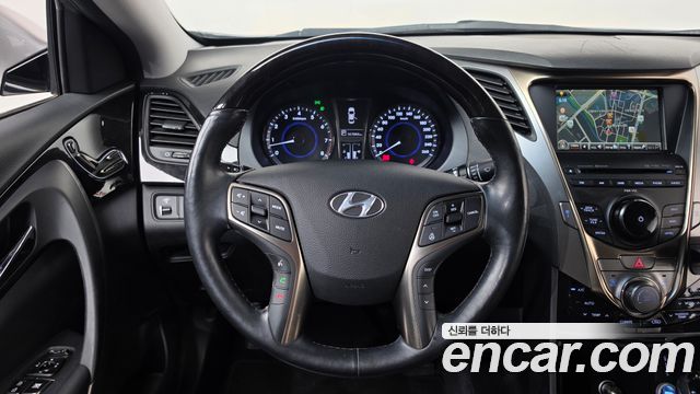 Hyundai Grandeur (HG) HG240 Luxury 2012 — фото 12