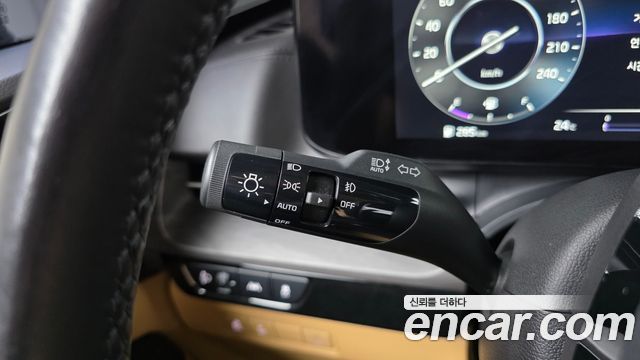 Kia Carnival (IV) Diesel 9-Seater Prestige 2022 — фото 29