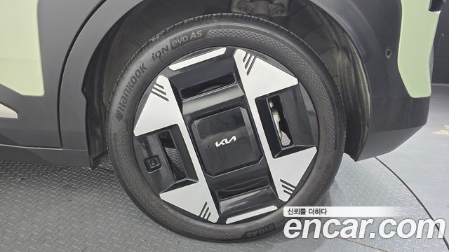 Kia EV3 Long Range 2WD Earth 2025 — фото 21