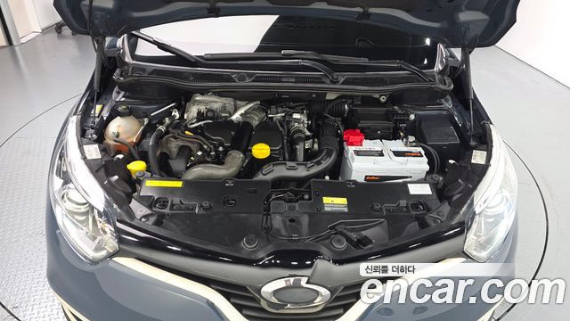 Renault Korea QM3 RE 2017 — фото 6