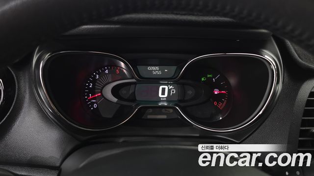 Renault Korea QM3 RE 2017 — фото 8