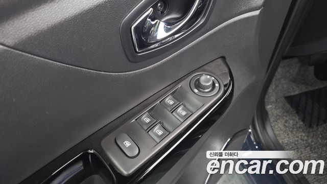 Renault Korea QM3 RE 2017 — фото 23