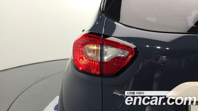 Renault Korea QM3 RE 2017 — фото 29