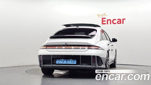 Hyundai Ioniq 6 Long Range Exclusive + 2023 — фото 4