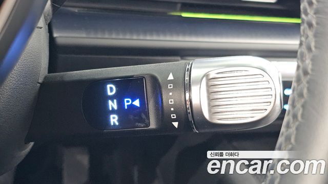 Hyundai Ioniq 6 Long Range Exclusive + 2023 — фото 9