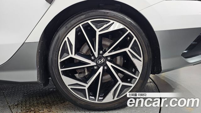 Hyundai Ioniq 6 Long Range Exclusive + 2023 — фото 21