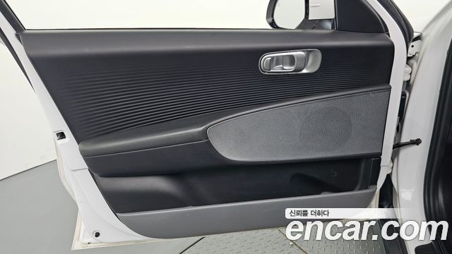 Hyundai Ioniq 6 Long Range Exclusive + 2023 — фото 24