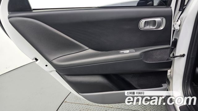 Hyundai Ioniq 6 Long Range Exclusive + 2023 — фото 25