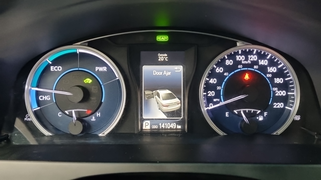 Toyota Camry Hybrid XLE 2016 — фото 8