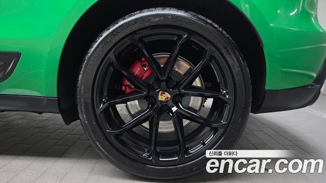 Porsche Macan 2.9 GTS 95B 2024 — фото 21