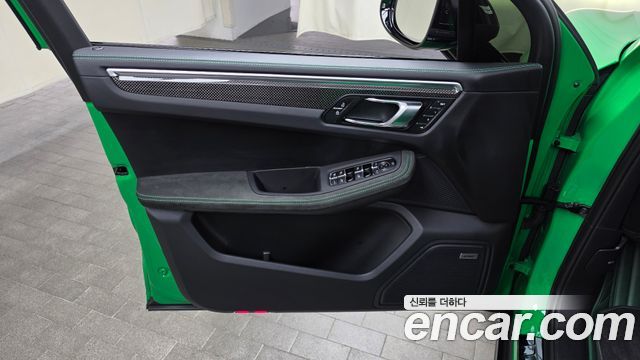 Porsche Macan 2.9 GTS 95B 2024 — фото 24