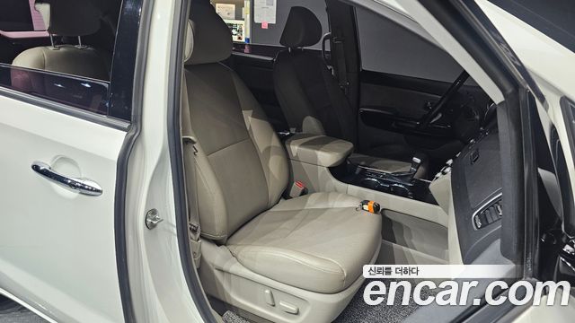 Kia Carnival 9-Seater Prstige 2019 — фото 12