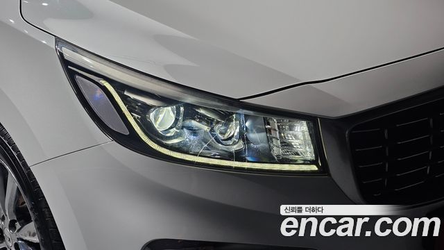 Kia Carnival 9-Seater Prstige 2019 — фото 22