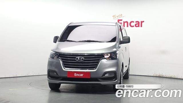 Hyundai Grand Starex Van 3-Seater Smart 2019 — фото 3