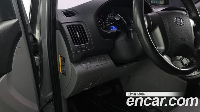 Hyundai Grand Starex Van 3-Seater Smart 2019 — фото 12