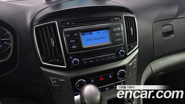 Hyundai Grand Starex Van 3-Seater Smart 2019 — фото 14