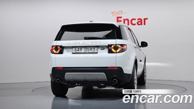 Land Rover Discovery Sport 2.0 TD4 HSE Luxury 2016 — фото 4