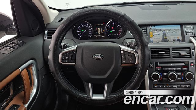 Land Rover Discovery Sport 2.0 TD4 HSE Luxury 2016 — фото 13