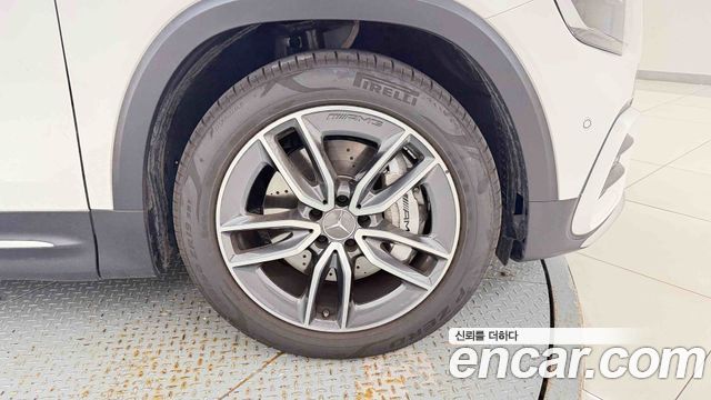 Mercedes-Benz GLB-Class (X247) AMG GLB35 4MATIC 2026 — фото 10
