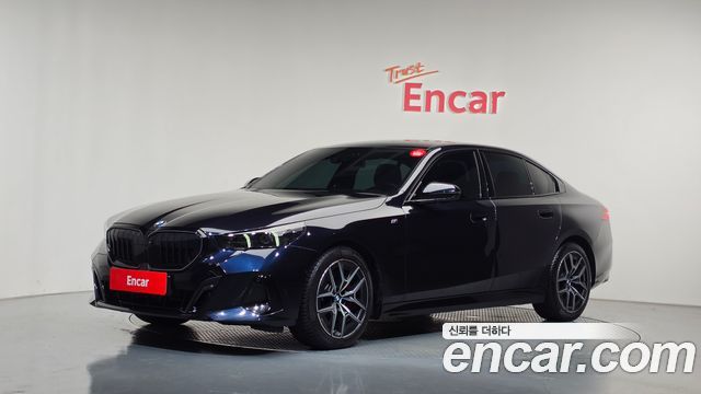 BMW 5 Series (G60) 520i Special Edition