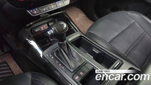 Kia Sorento Diesel 2.0 2WD Prestige 2015 — фото 9