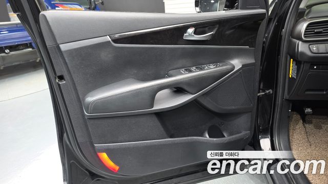 Kia Sorento Diesel 2.0 2WD Prestige 2015 — фото 24