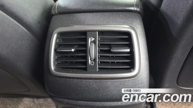 Kia Sorento Diesel 2.0 2WD Prestige 2015 — фото 29
