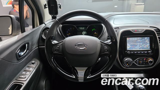 Renault Korea QM3 LE 2015 — фото 16