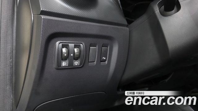 Renault Korea QM3 LE 2015 — фото 18