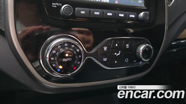 Renault Korea QM3 LE 2015 — фото 33