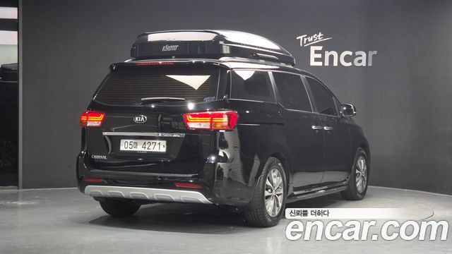 Kia Carnival 9-seater Luxury 2018 — фото 2