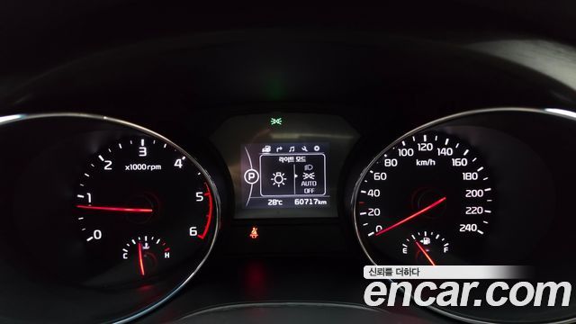 Kia Carnival 9-seater Luxury 2018 — фото 8