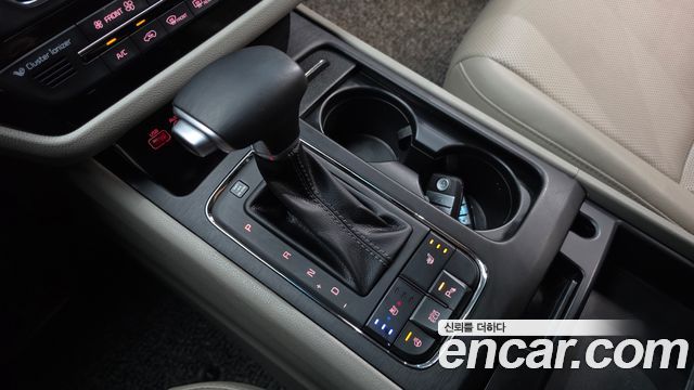 Kia Carnival 9-seater Luxury 2018 — фото 9