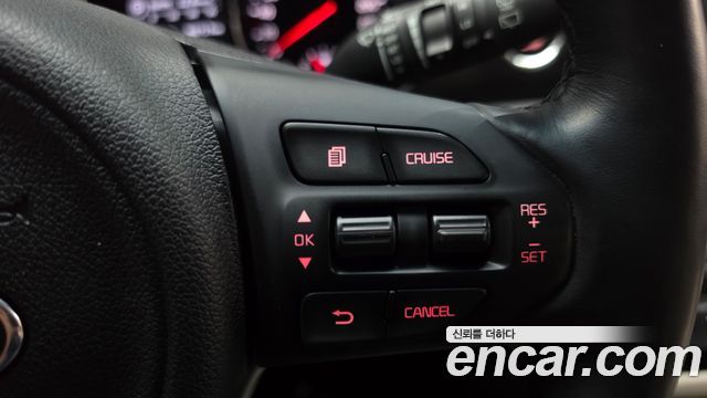 Kia Carnival 9-seater Luxury 2018 — фото 16
