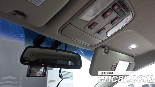 Kia Carnival 9-seater Luxury 2018 — фото 19