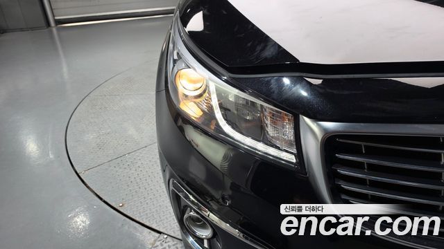 Kia Carnival 9-seater Luxury 2018 — фото 22