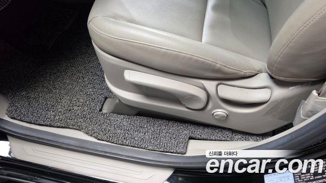 Kia Carnival 9-seater Luxury 2018 — фото 29