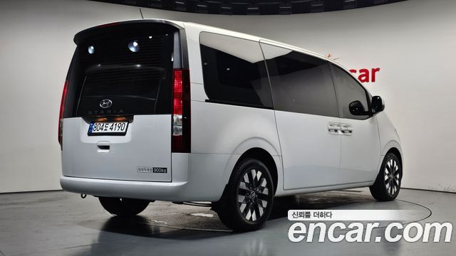 Hyundai Staria Cargo 3-Seater Modern 2023 — фото 2