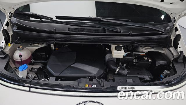 Hyundai Staria Cargo 3-Seater Modern 2023 — фото 6
