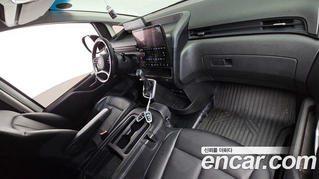 Hyundai Staria Cargo 3-Seater Modern 2023 — фото 7