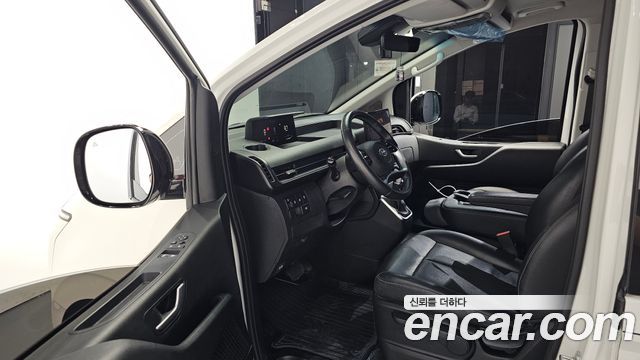 Hyundai Staria Cargo 3-Seater Modern 2023 — фото 10