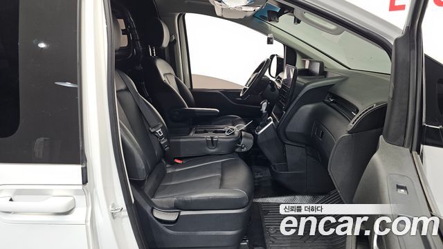 Hyundai Staria Cargo 3-Seater Modern 2023 — фото 13