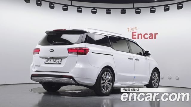 Kia Carnival 9-seater Prestige 2018 — фото 2