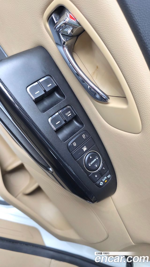 Kia Carnival 9-seater Prestige 2018 — фото 19