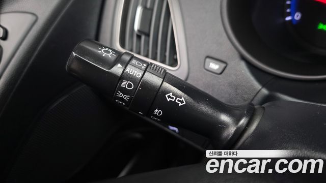 Hyundai Tucson ix Diesel(e-VGT) 2WD Smart 2015 — фото 19
