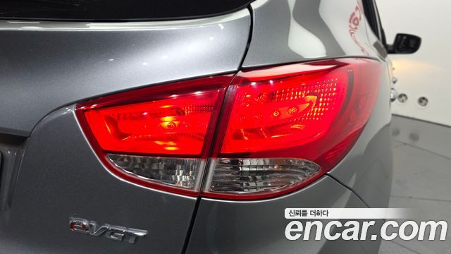 Hyundai Tucson ix Diesel(e-VGT) 2WD Smart 2015 — фото 23